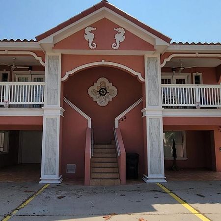 Cozy 2 Bedroom With Big Pool - Campeche Triplex Unit C Home South Padre Island Eksteriør bilde