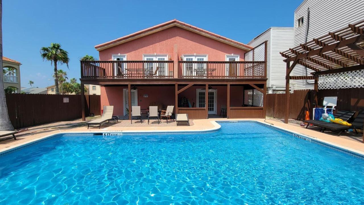 Cozy 2 Bedroom With Big Pool - Campeche Triplex Unit C Home South Padre Island Eksteriør bilde