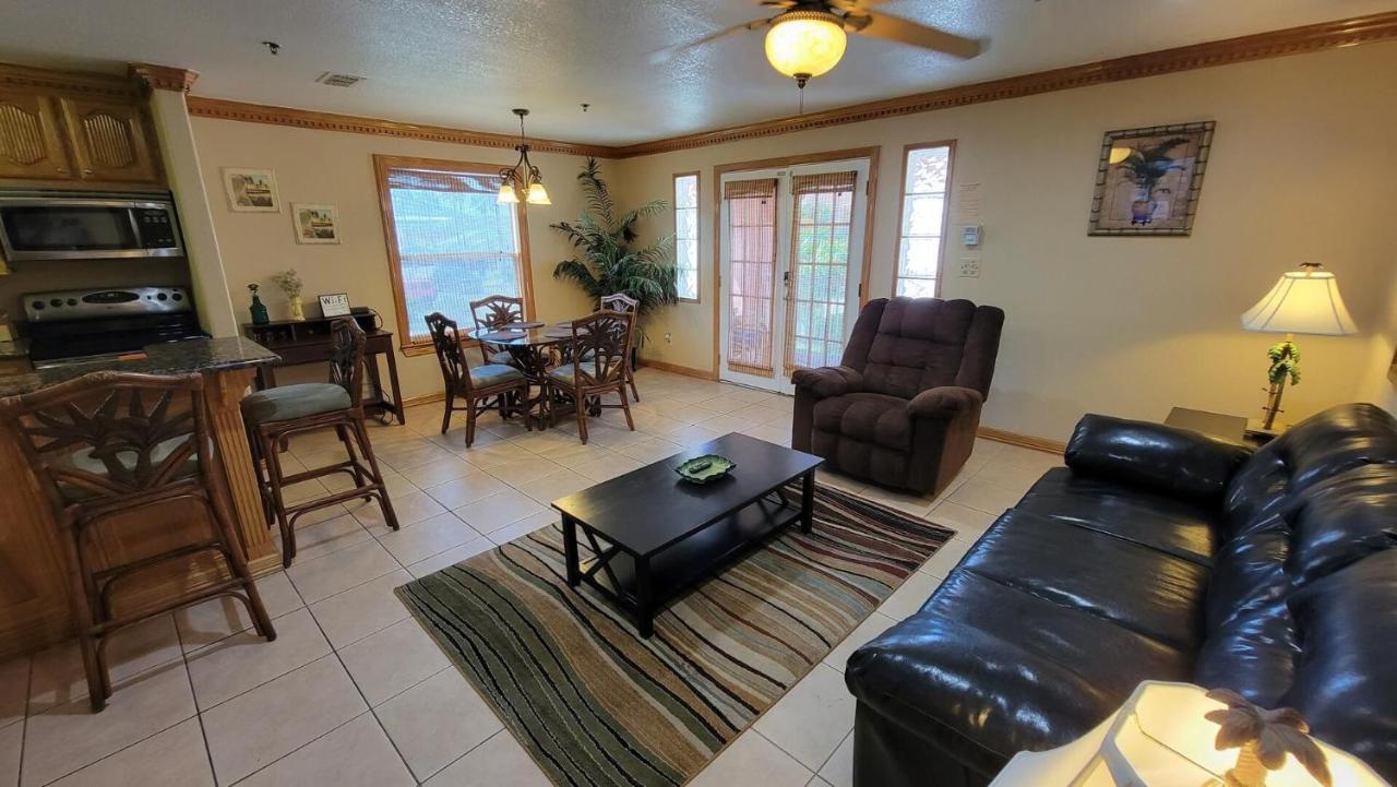 Cozy 2 Bedroom With Big Pool - Campeche Triplex Unit C Home South Padre Island Eksteriør bilde